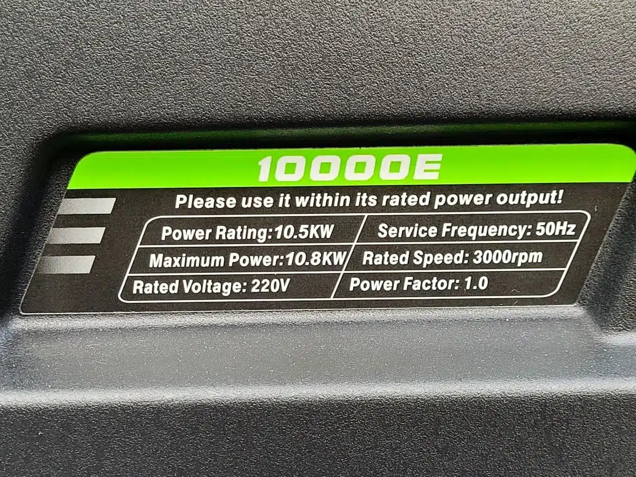 Generatore di Corrente a Benzina 10,8 kW Inverter Silenziato Monofase